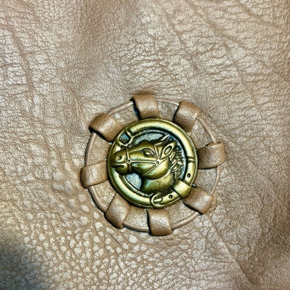 Western Shoulder Bag Hazelnut Brown CBOCS Distribution Drawstring Bronze Hardwre - Picture 7 of 16